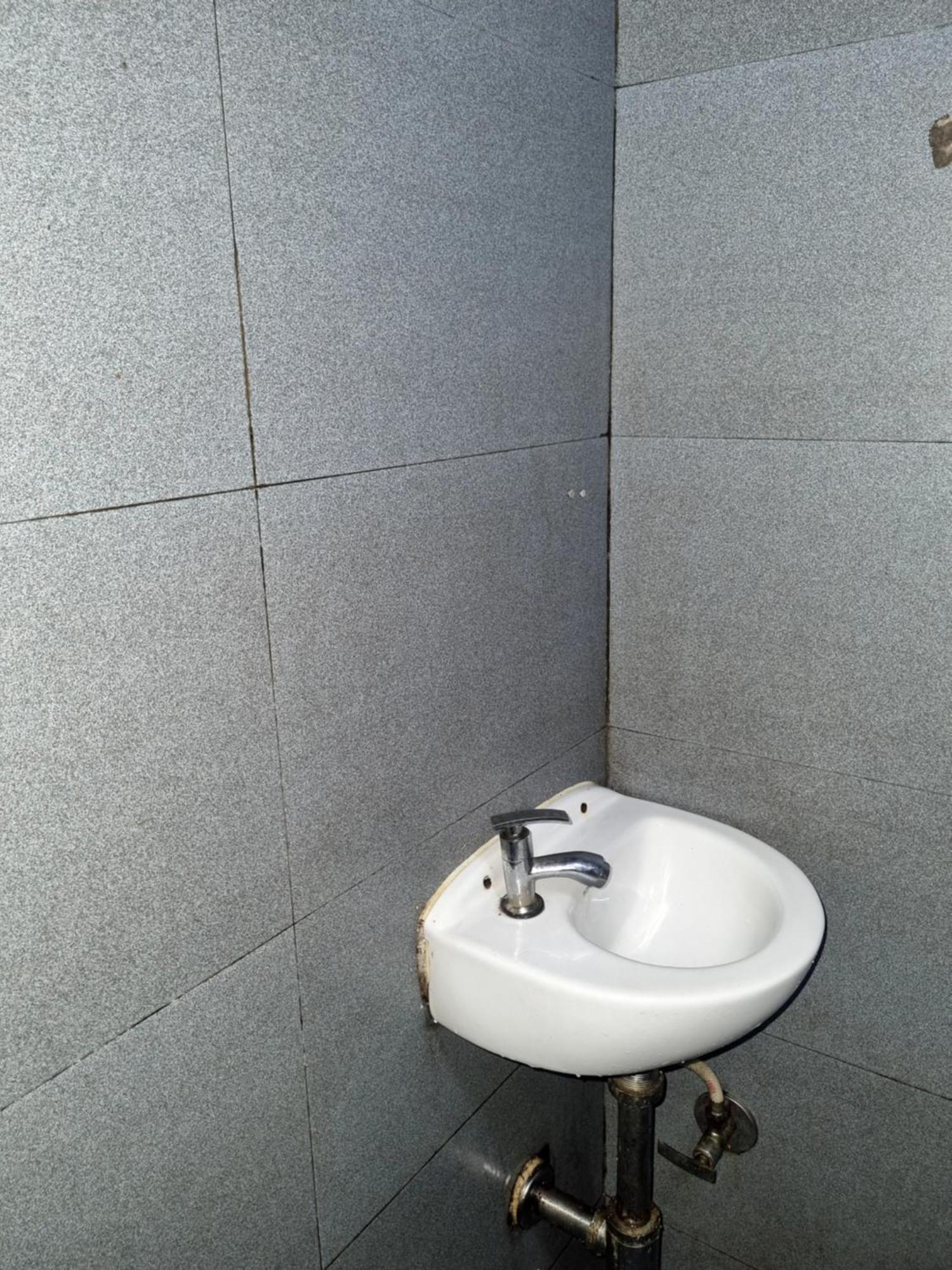 Unibed Dormitory Мумбай Екстериор снимка